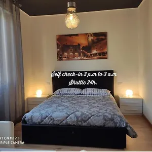 https://casa-leonardo-airport.it-lombardy.com